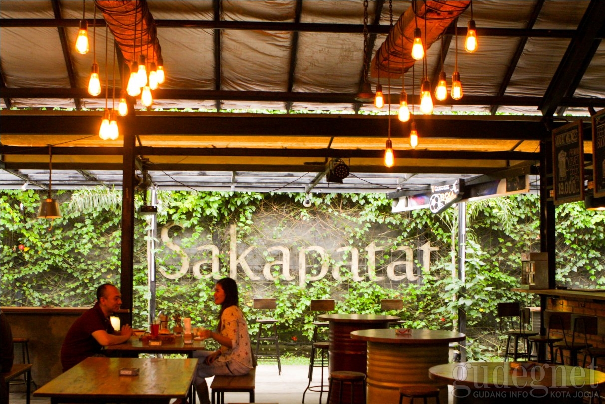 Nongkrong, Melepas Penat di Sakapatat