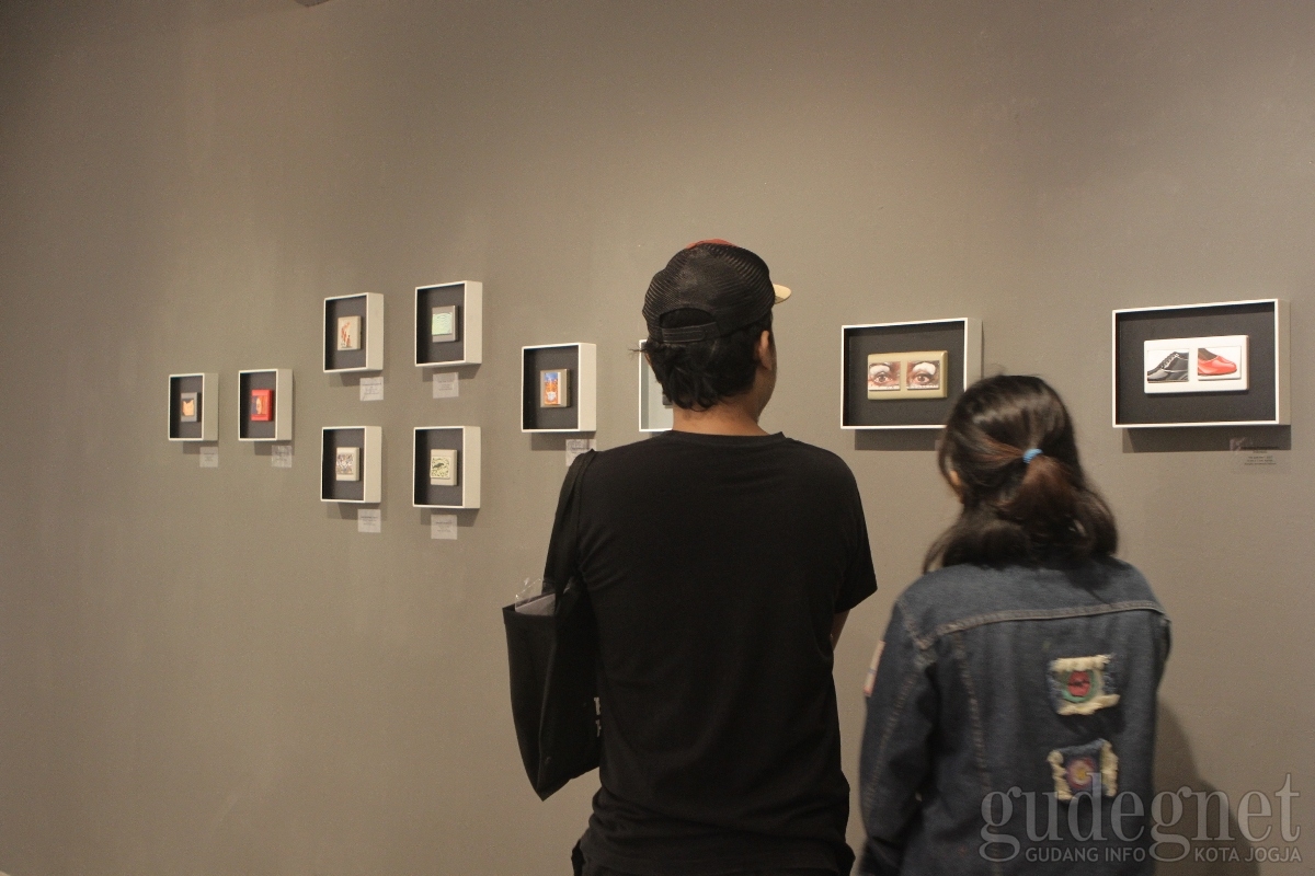 Menikmati Lukisan di Saklar dalam Pameran International Artswitch 