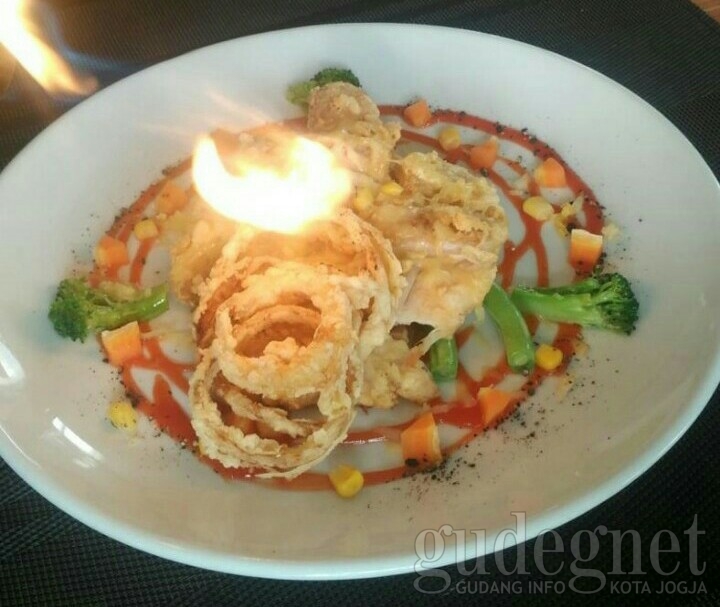 Kelezatan Lelehan Keju Chicken and Cheese Ala Grand Zuri