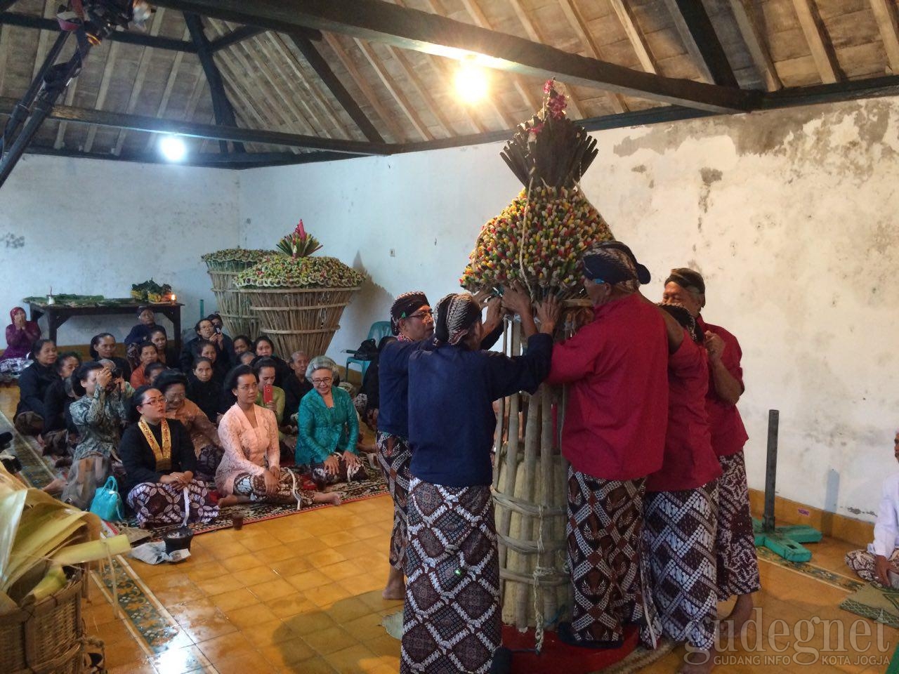 Keraton Yogyakarta Gelar Prosesi Numplak Wajik