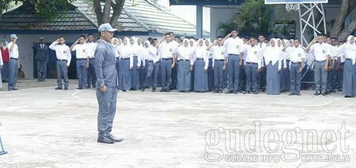 Pelaksanaan 5 Hari Sekolah Disesuaikan dengan Kebijakan Masing-masing Daerah