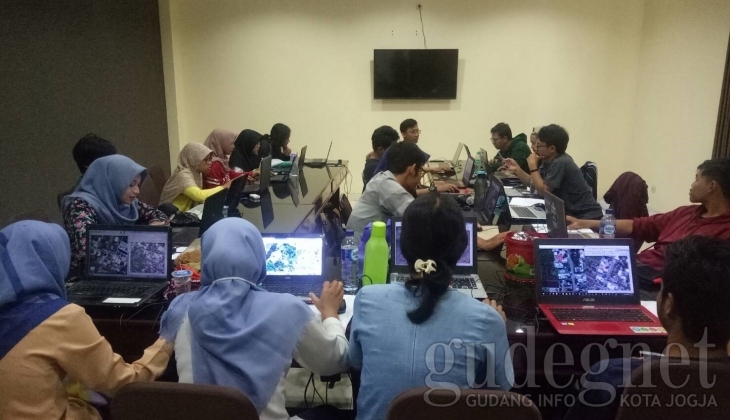 Tim Task Force Fakultas Geografi UGM Petakan Kerusakan Lombok