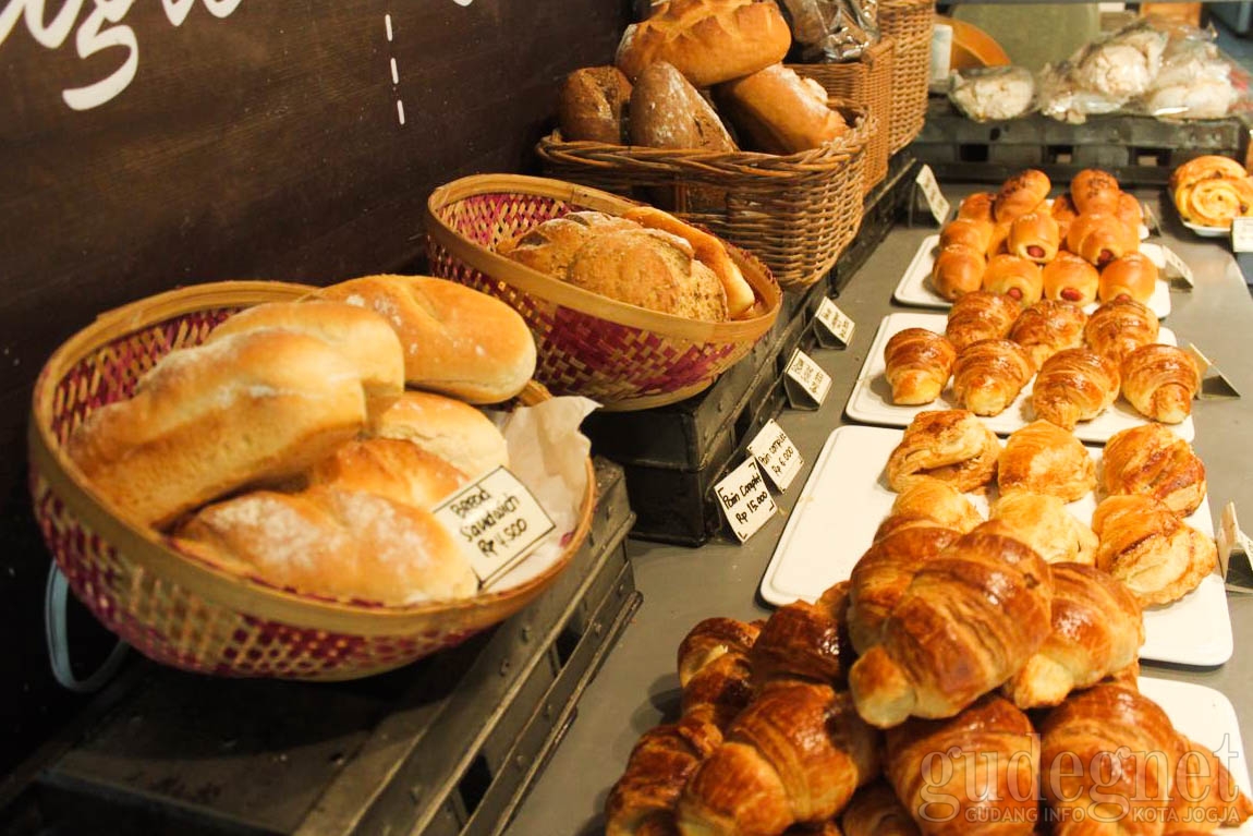 Cinema Bakery, Roti dan Pastry Handmade ala Prancis
