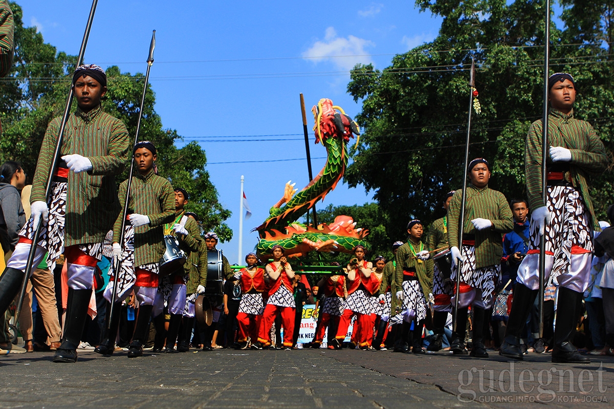 Malioboro Dipenuhi Bregada 