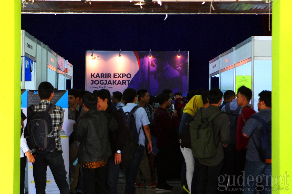 Ribuan Pencari Kerja Padati Karir Expo Jogjakarta di PKKH UGM
