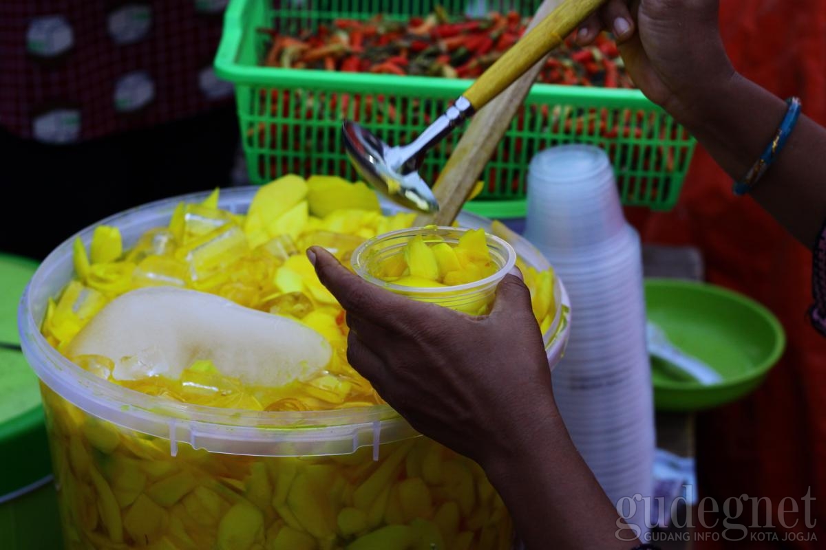 Asinan Mangga, Kuliner Nge-hit Sekaten 2018