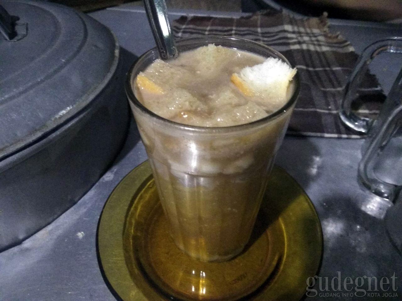 Menyeruput Hangatnya Wedang Bajigur Babinlon 