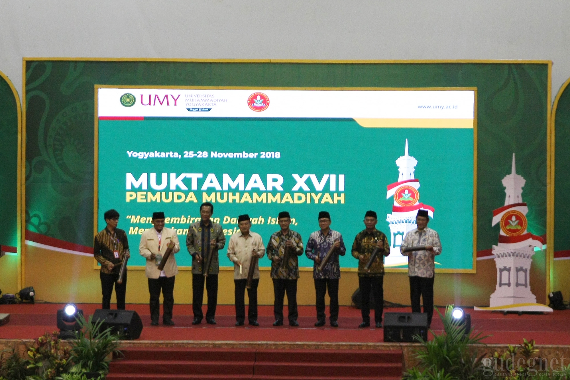 Kentongan Tandai Pembukaan Muktamar Pemuda Muhammadiyah XVII 