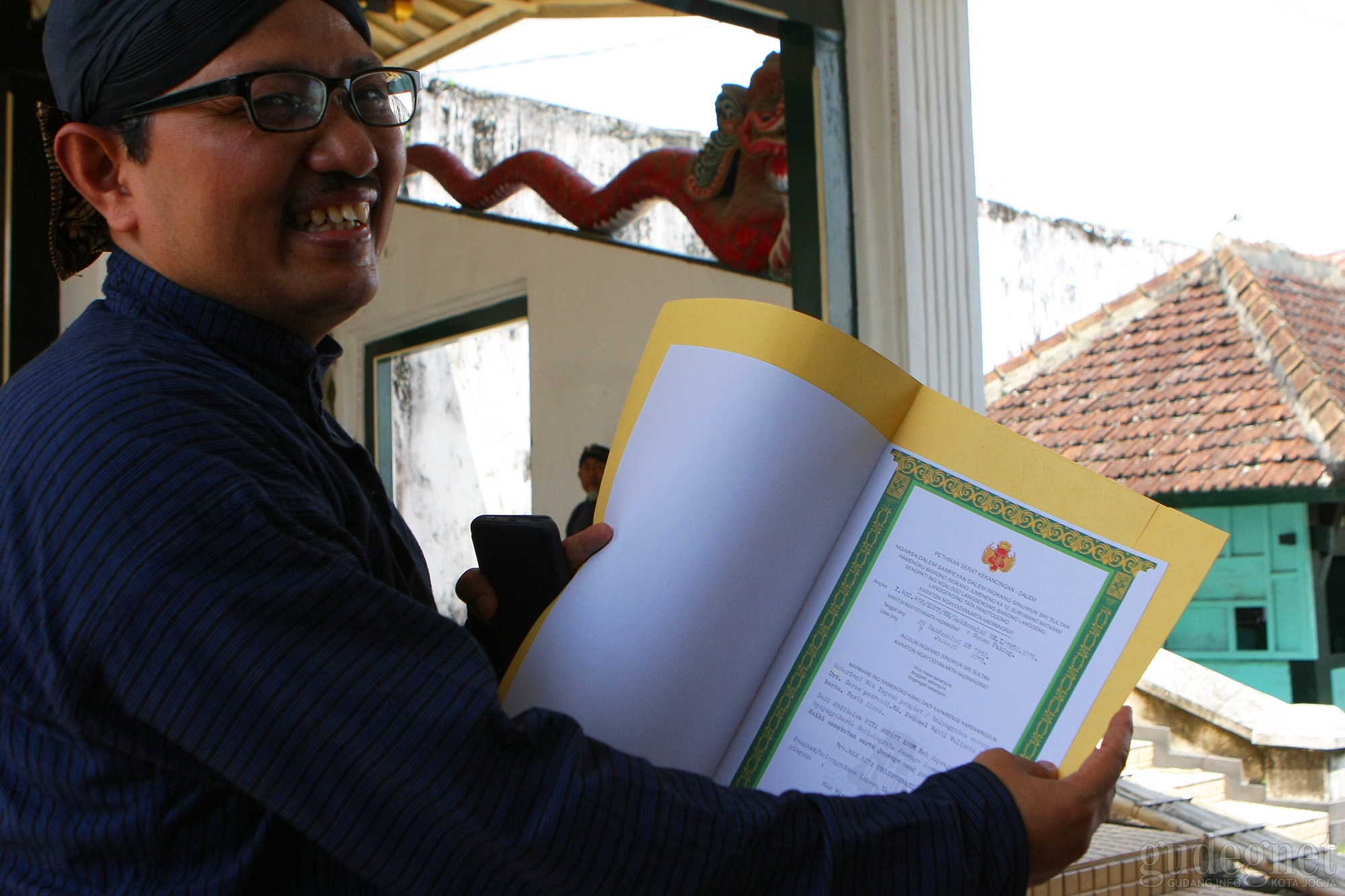 Wakil Walikota Heroe Poerwadi Resmi Jadi Abdi Dalem Kraton