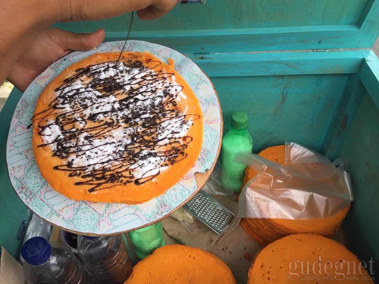Terang Bulan Jadul, Jajanan Lawas yang Tetap Digemari