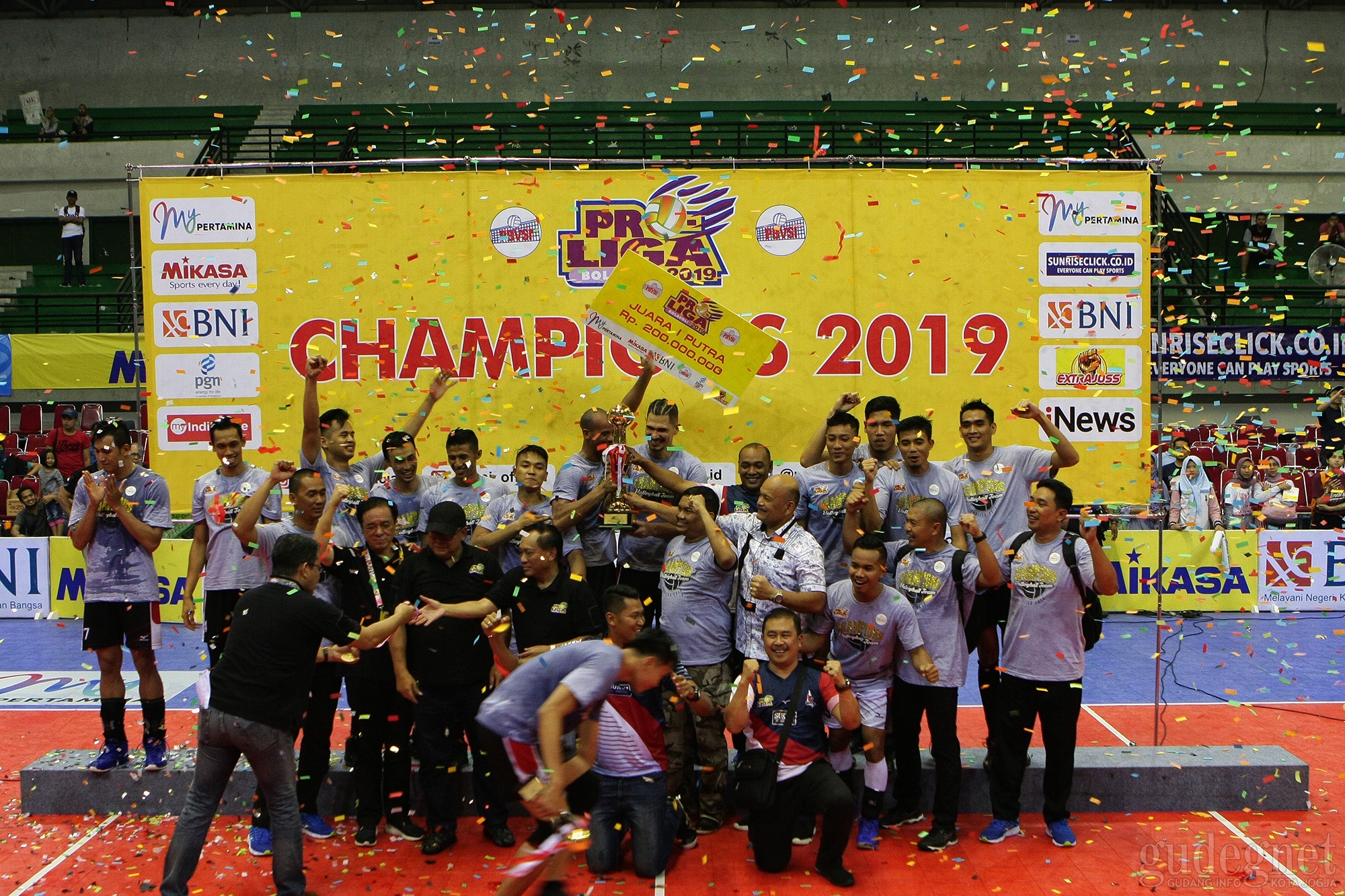 Tim Putra Surabaya Bhayangkara Samator Juarai Proliga 2019 