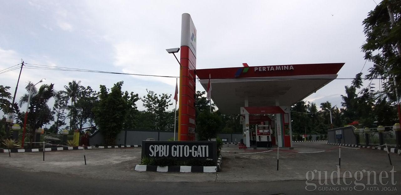 Sebulan Pasca Penutupan Jalan Gito Gati, Ekonomi Lumpuh