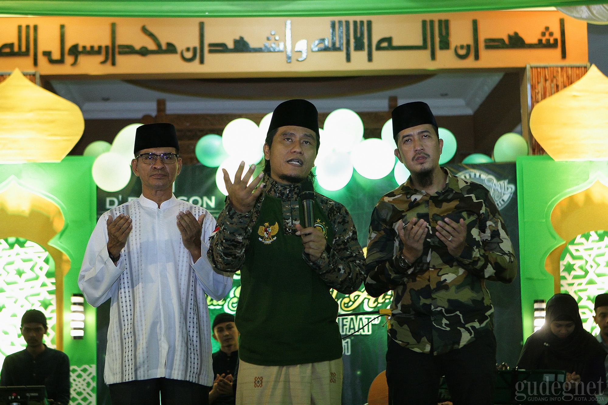 D'Paragon Gelar Bukber dengan 1000 Anak Hafiz Qur'an di Ponpes Gus Miftah