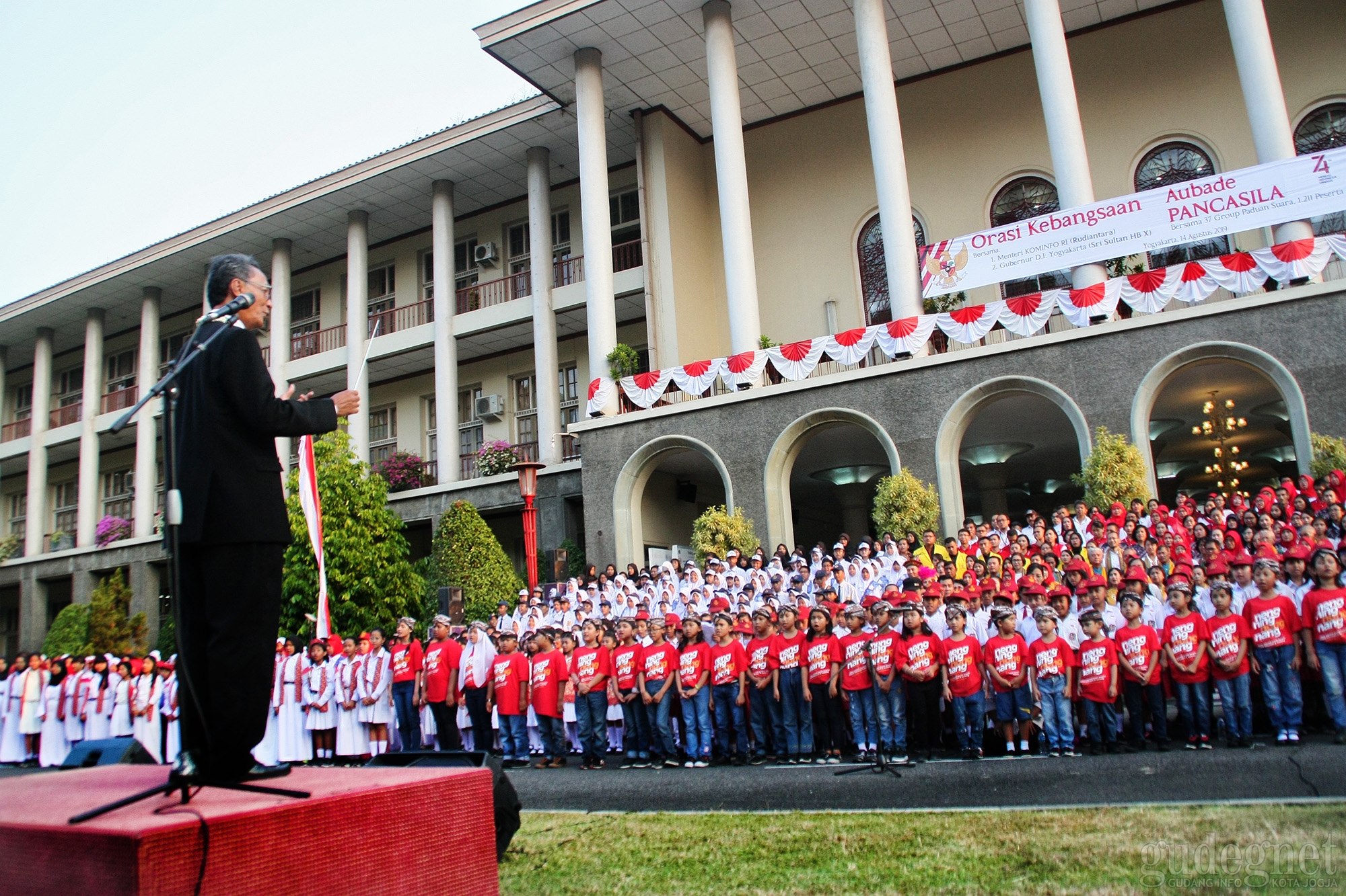 Aubade Pancasila Bergema dari UGM
