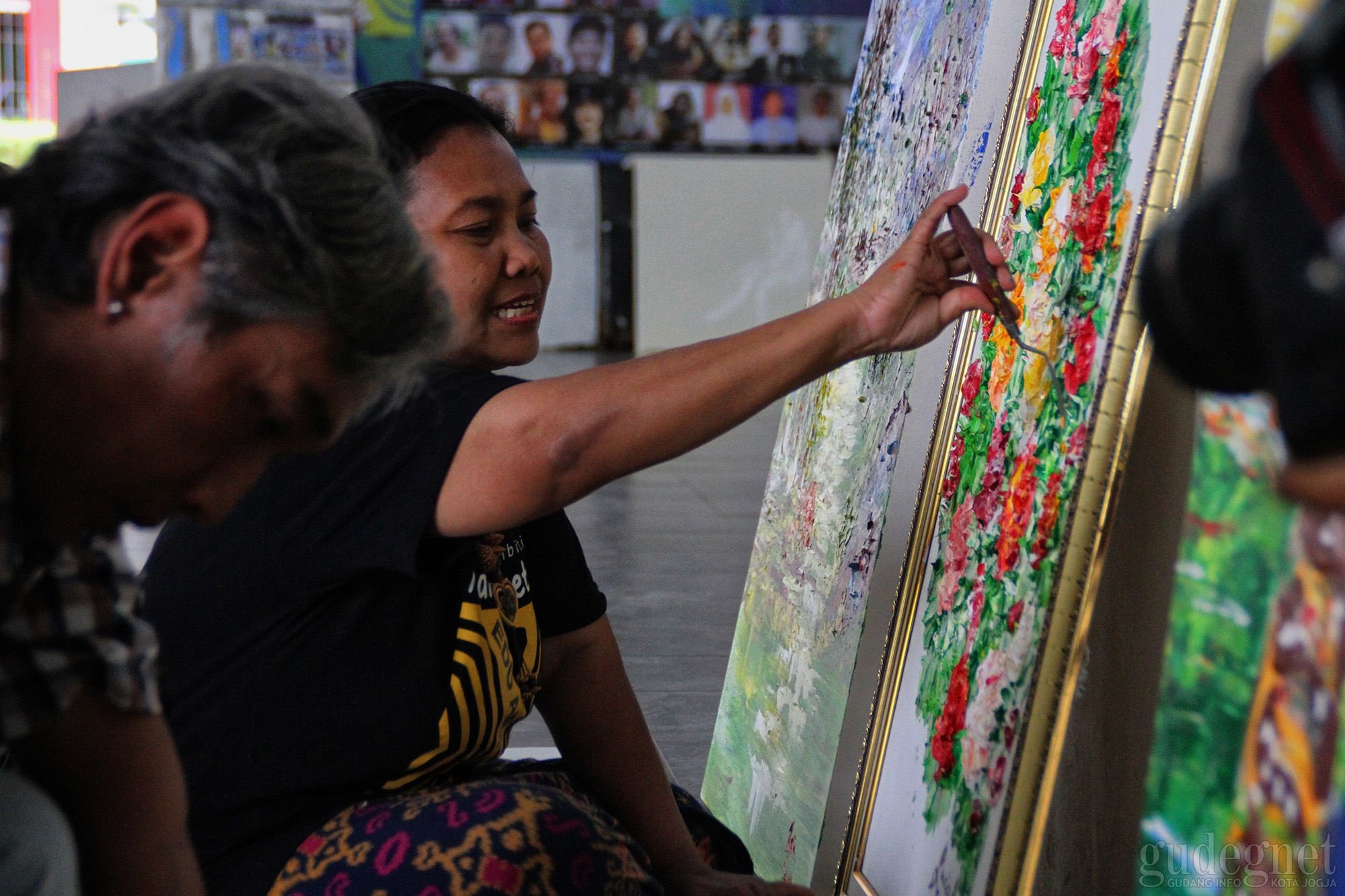 Cara 10 Seniman Lukis Berbagi Kepada Sesama 