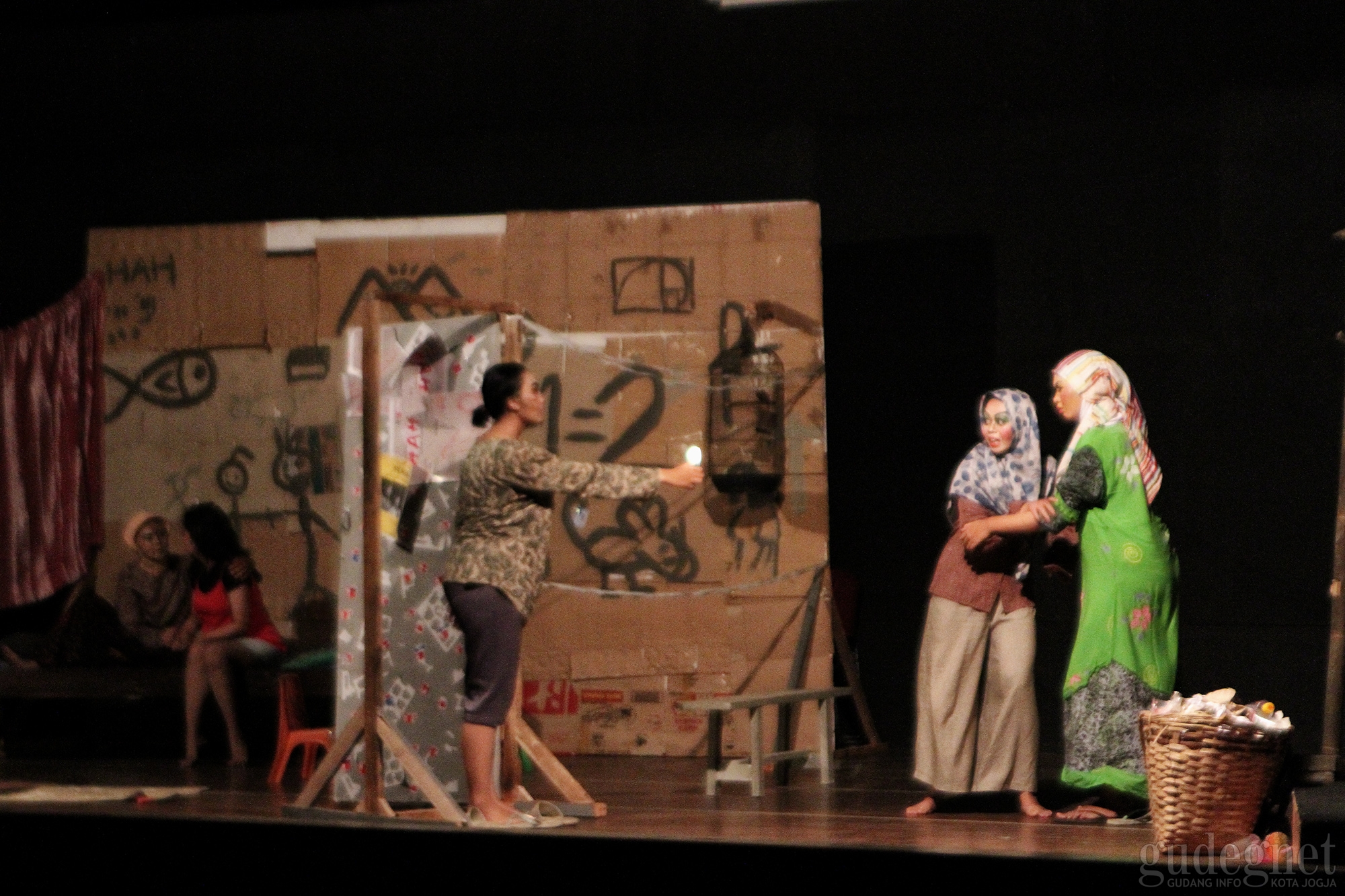 'Keributan' Tiga Wanita Pecah di Auditorium Poerbatjaraka FIB UGM
