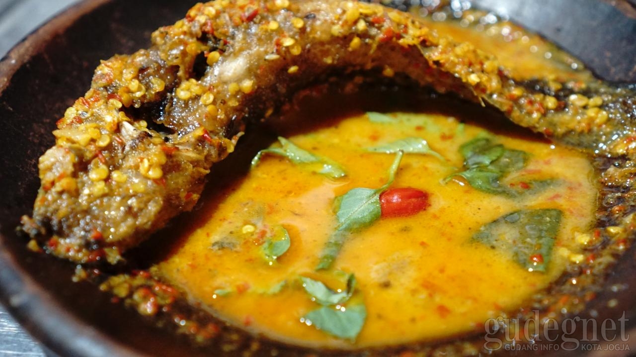 Tempat Makan Mangut yang Pol Enaknya