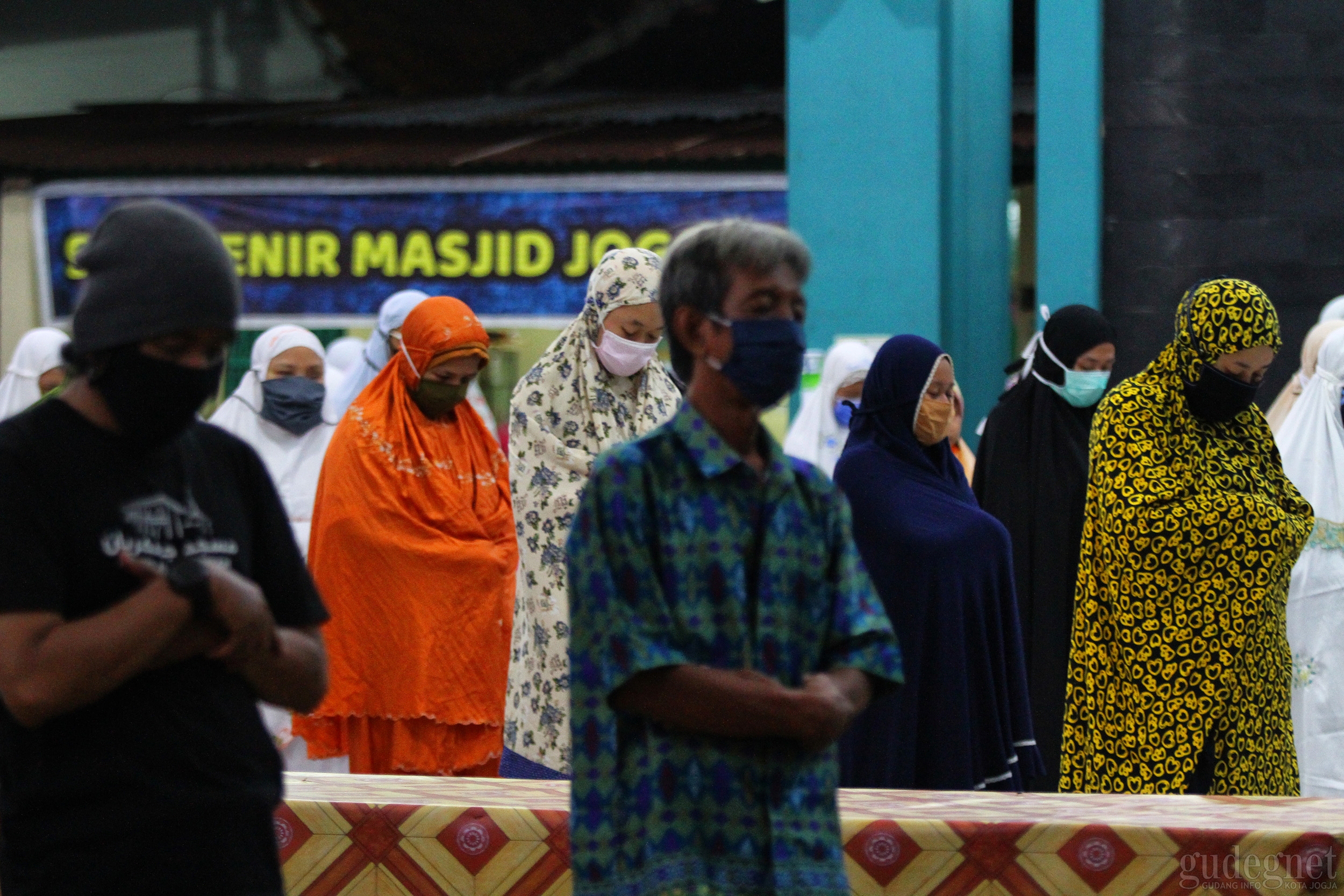 Tarawih di Masjid Jogokariyan, Wajib Masker