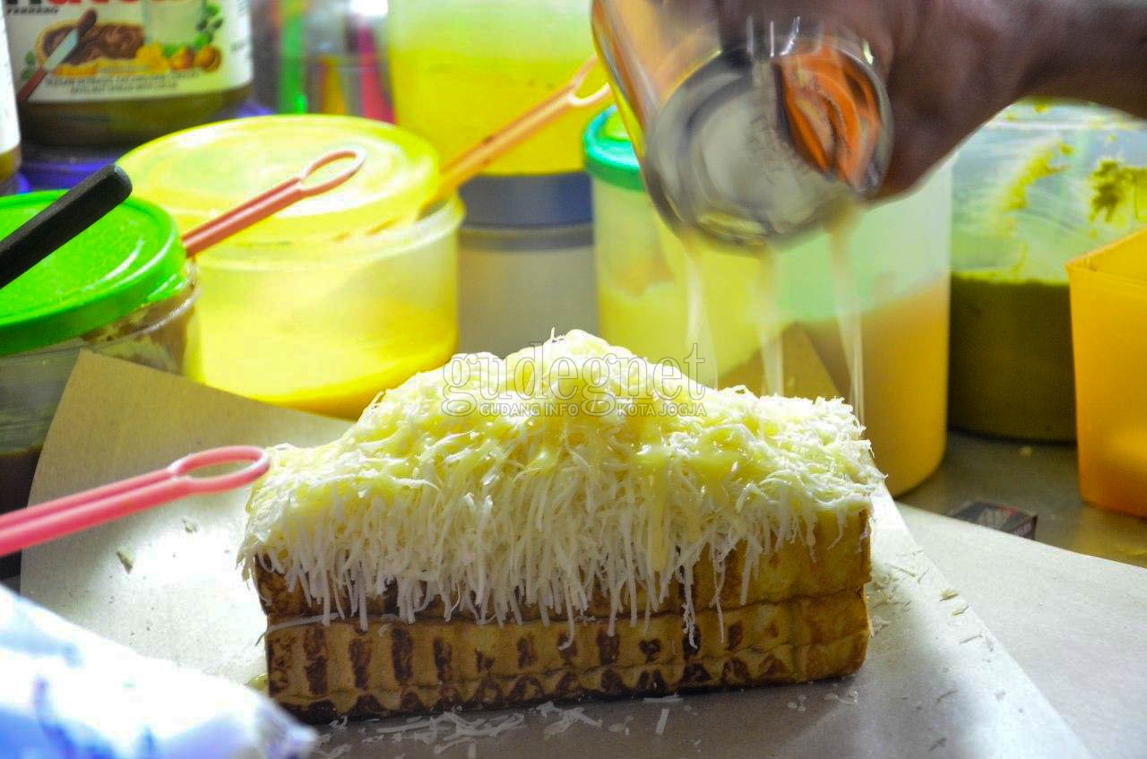 Resep Roti Bakar Kekinian Sederhana dan Mudah