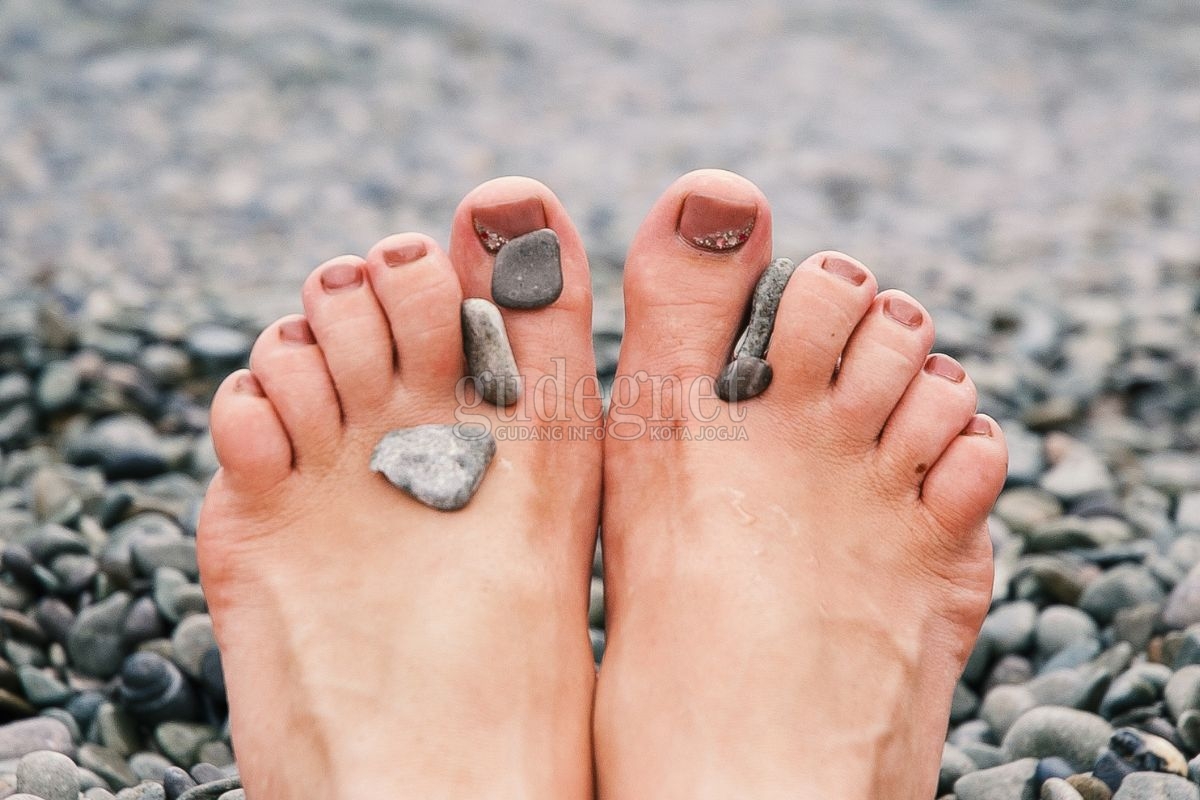 Cara Merawat Kuku Kaki