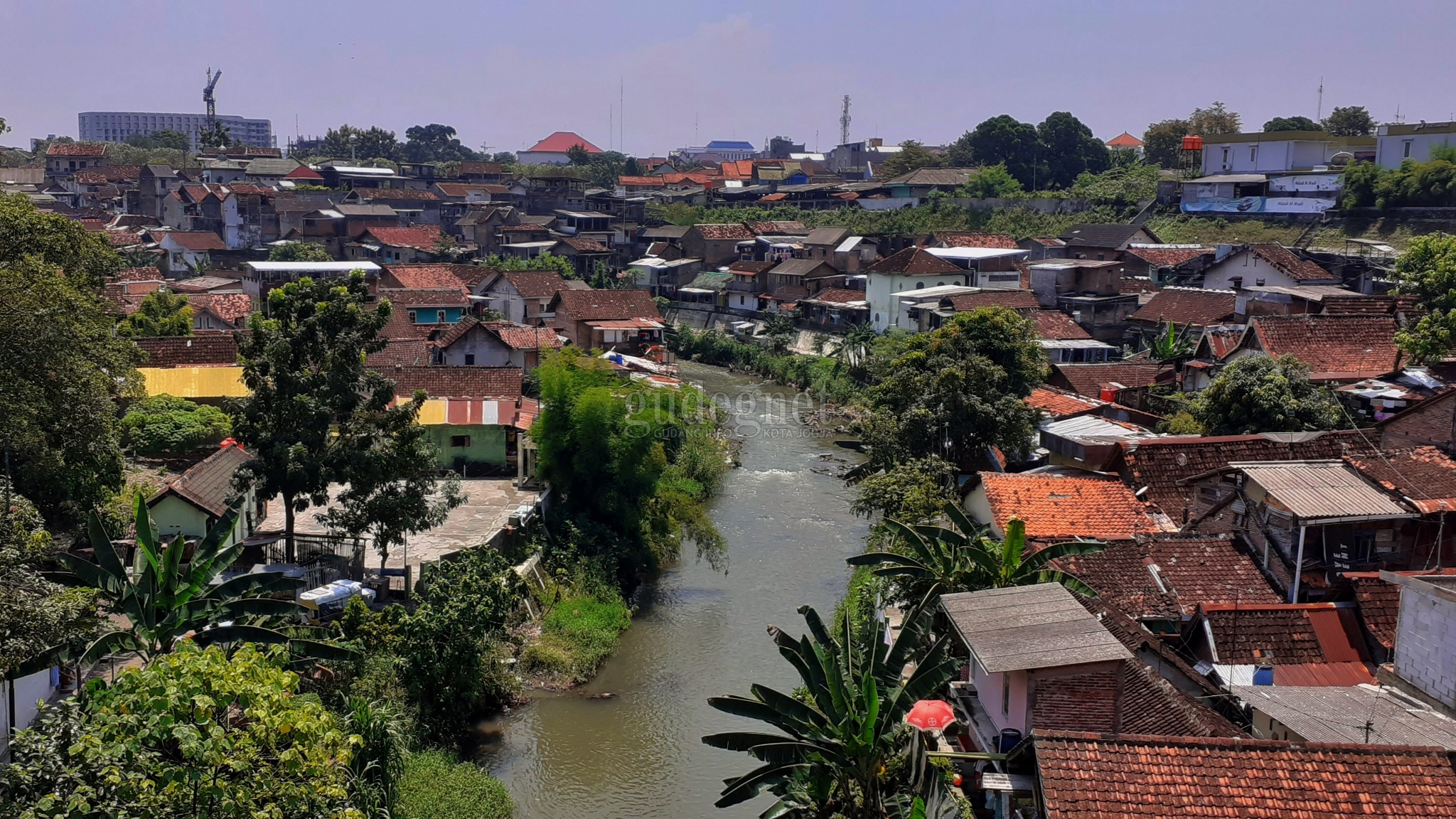 Penataan Bantaran Sungai, Mulai Dari Konsep Riverside Pedestrian Hingga Hunian Yang Layak
