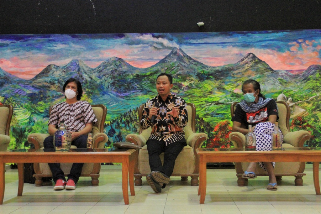 Merayakan Pluralisme Lewat Pameran Seni Rupa di UIN Suka