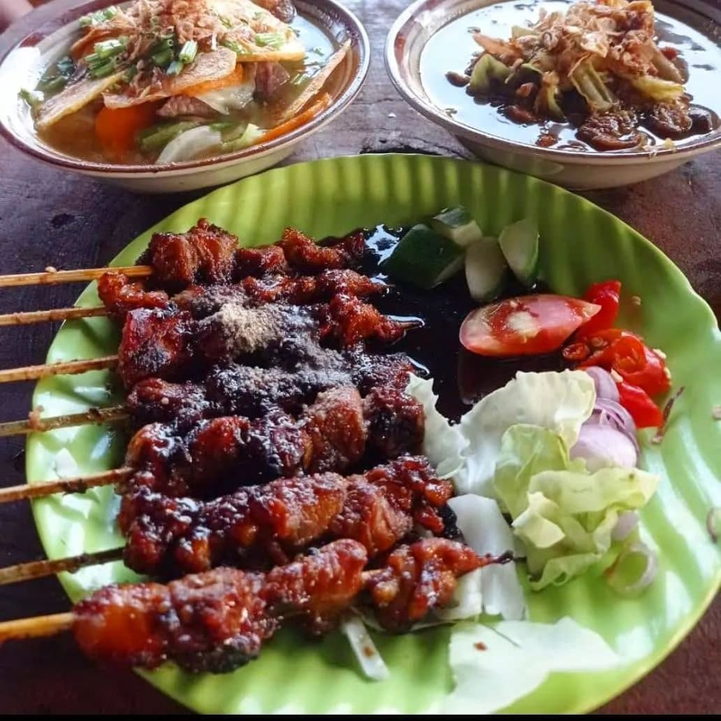 Sate 3 Dimensi, Menu Lengkap, Pemandangan Menawan