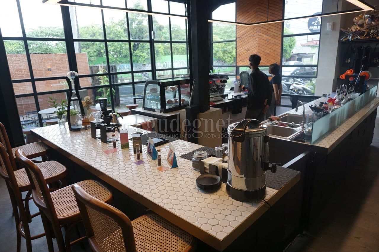 Anak Panah Kopi Bawa Tema Social Coffee