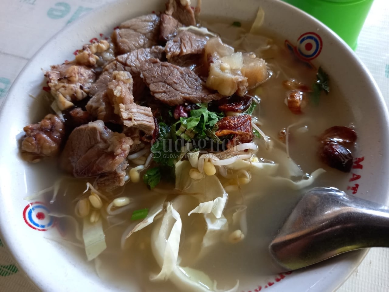 Soto Pak Gimin yang Legendaris dan Kaya Rempah