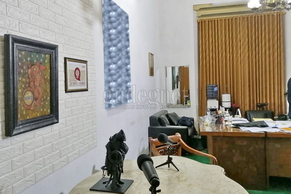 “Silent Energy”, Yogyakarta dalam Pusaran Perdagangan, Pariwisata, dan Darurat Sampah 