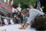 Dukung Anti Kekerasan dengan Bubuhan Tandatangan