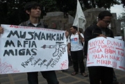Harga Minyak Turun, Kenapa Pemerintah Mau Menaikkan Harga?