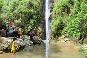 Wisata ke Curug Siluwok Kulon Progo