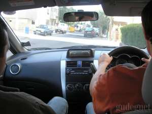Mengendalikan Emosi di Jalan
