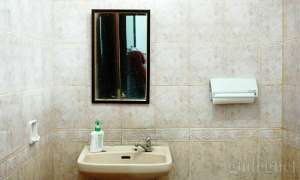 Tips Membersihkan Kerak Kamar Mandi Dengan Mudah