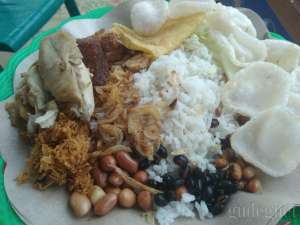 Nasi Gurih Sekaten, Makanan Legendaris yang Laris Manis
