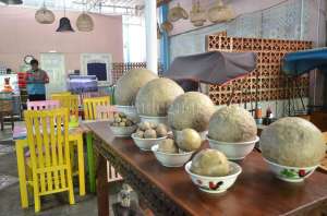 Bakso 'Jumbo' Klenger Ratu Sari, Asyik Disantap Rame-rame 
