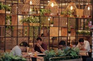Resto di Plaza Ambarrukmo Menerima Makan di Tempat dengan Promo Menarik