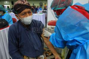 Capaian Vaksinasi DIY Sentuh Angka 83 Persen