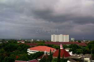 Cuaca Hari Ini: Pagi Disambut Mendung, Siang Cerah Berawan di Sejumlah Kawasan