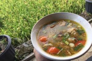 Lima Tempat Makan di Pinggir Sawah