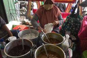 Jajan Jenang Bu Darmini di Pasar Beringharjo